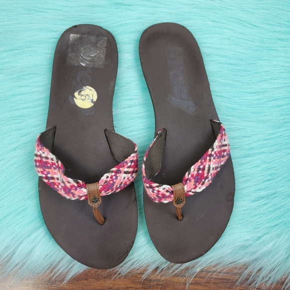 reef fabric flip flops